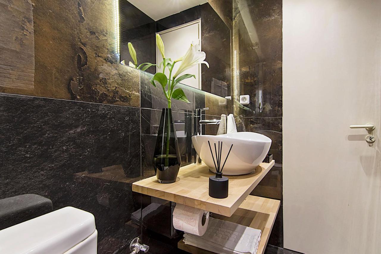 Athens Imperial Suites - Luxury Living Екстер'єр фото